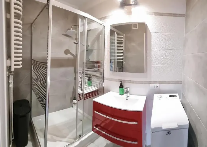 Atlas Arena, Zoo, Fala, Mandoria, Lotnisko, Parking *